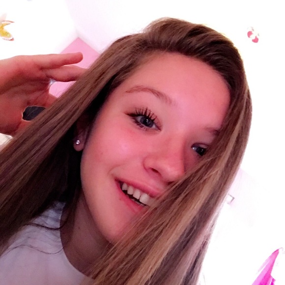 Meet your Posher, Emma - Picture 1 of 1